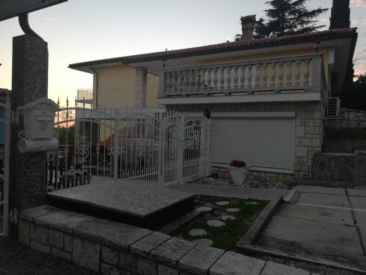 Guest House Vila Luka Порторож Екстер'єр фото