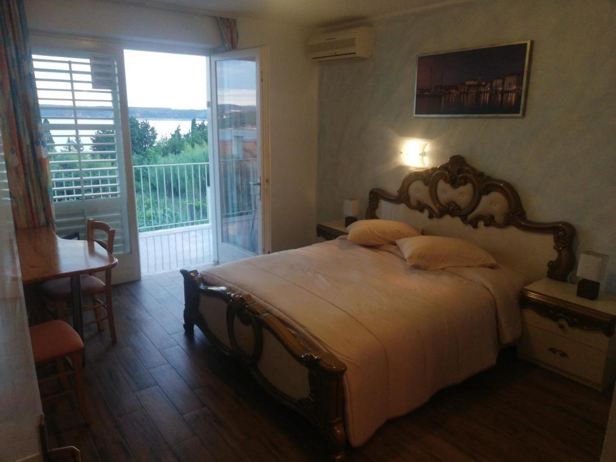 Guest House Vila Luka Порторож Екстер'єр фото
